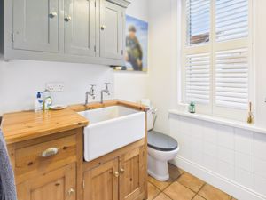 Cloakroom- click for photo gallery